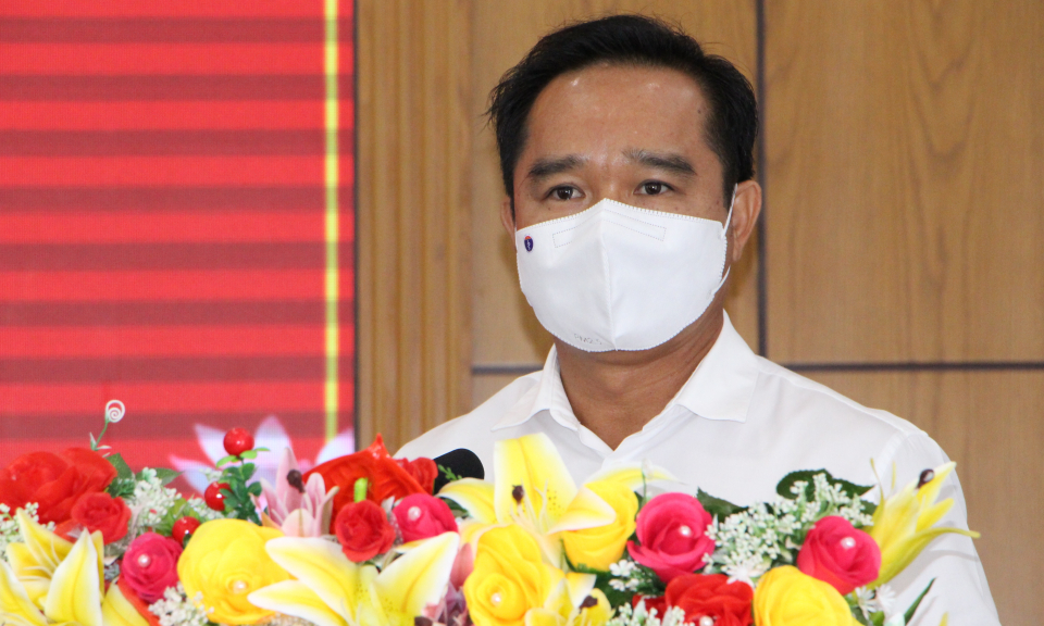 Hội nghị lần thứ 4 Ban chấp hành Đảng bộ tỉnh Long An khóa XI