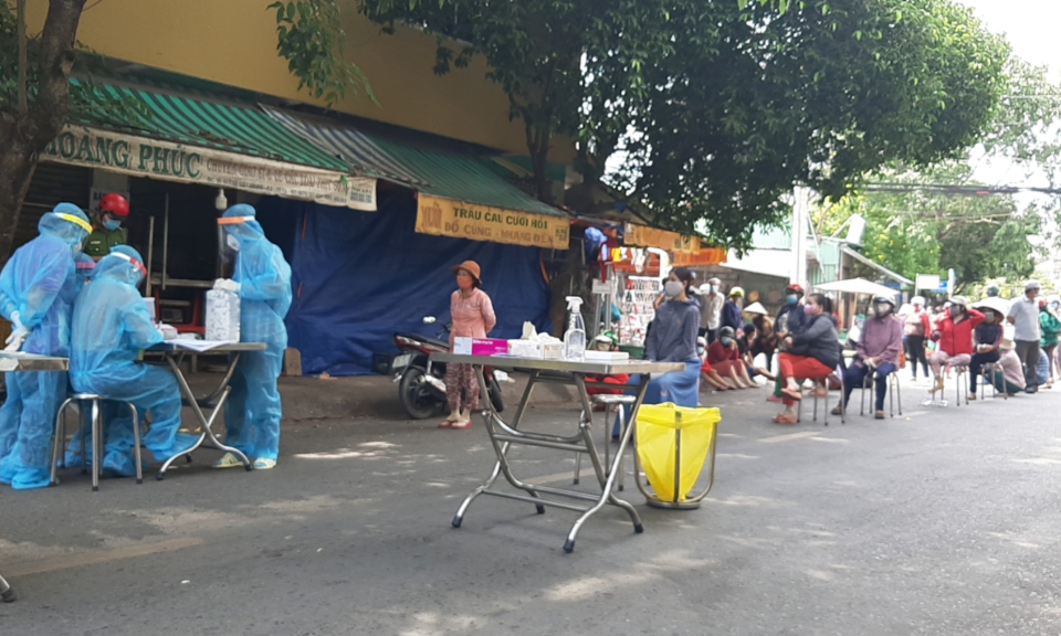 TP Tân An: Phong tỏa tạm thời chợ phường 2