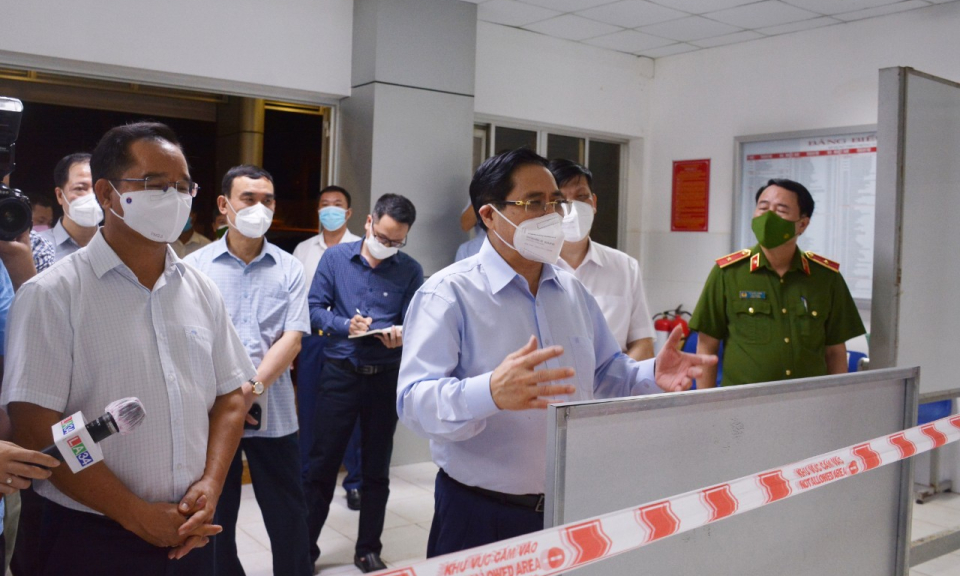 Thủ tướng Chính phủ Phạm Minh Chính kiểm tra công tác phòng, chống dịch Covid-19 tại Long An