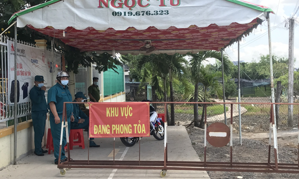 Cần Giuộc: Kiểm tra khu vực phong tỏa liên quan ca nghi nhiễm SARS-CoV-2