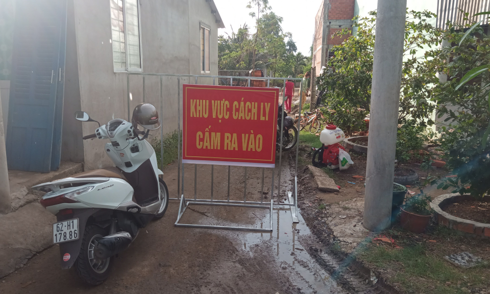 Tân Trụ: Khẩn trương truy vết các trường hợp liên quan đến ca dương tính với SARS-COV-2