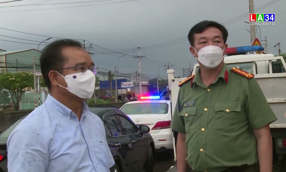 Bí thư Tỉnh ủy Long An đi thăm các chốt phòng, chống dịch Covid-19