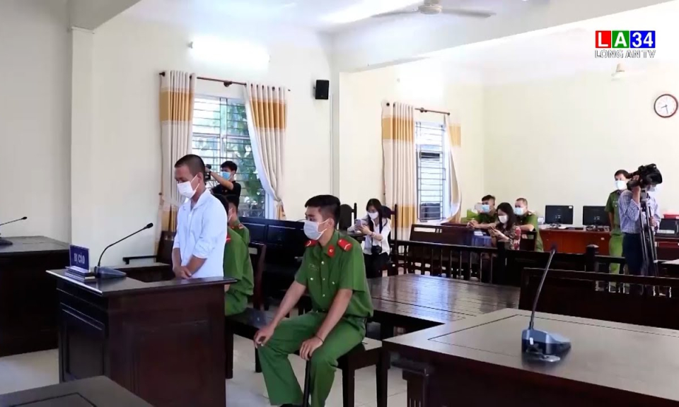 Xử nghiêm những đối tượng chống người thi hành công vụ phòng, chống dịch Covid-19