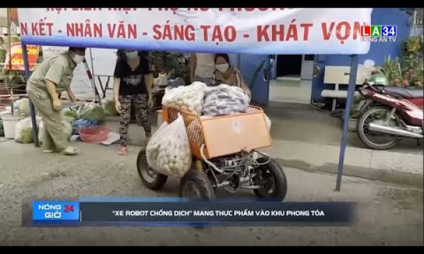 &#8220;Xe robot chống dịch&#8221; mang thực phẩm vào khu phong tỏa