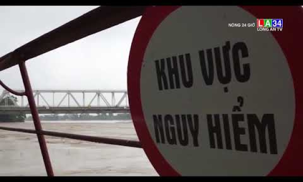Thanh Hóa: Mưa lớn khiến cầu trôi hàng nghìn dân phải sơ tán