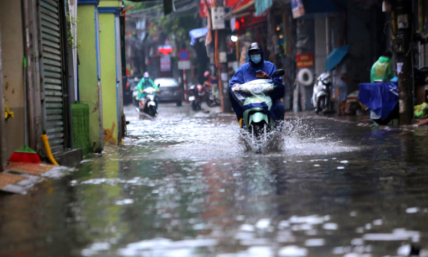 Thời tiết ngày 28/7: Bắc Bộ, Tây Nguyên và Nam Bộ có mưa rào và dông