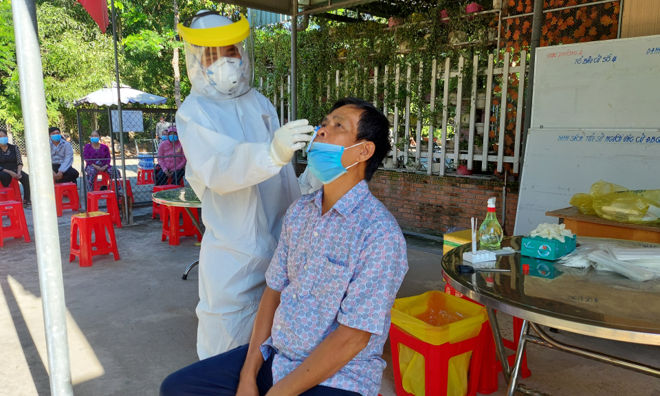 TX Kiến Tường: Triển khai xét nghiệm sàng lọc Covid -19 trên diện rộng