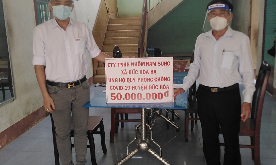 Đức Hòa: Tiếp nhận hơn 1 tỷ đồng ủng hộ quỹ phòng chống Covid-19