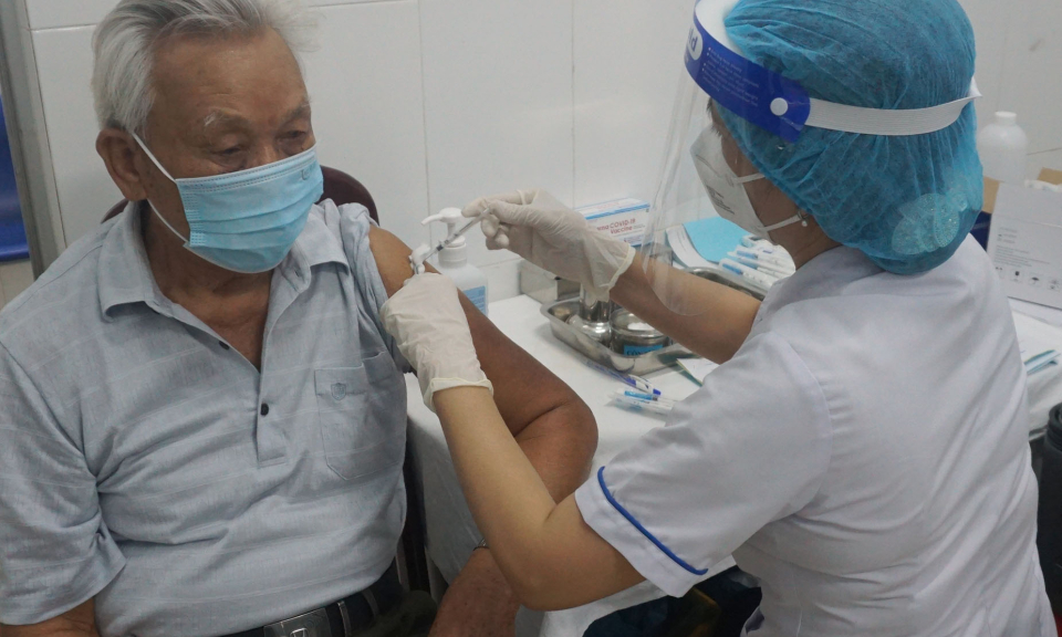 Bến Lức: Nhiều khu phố có ca nhiễm trong cộng đồng chưa xác định hết nguồn lây
