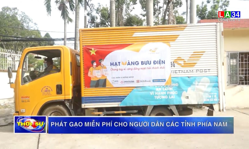 Phát gạo miễn phí cho người dân các tỉnh phía Nam