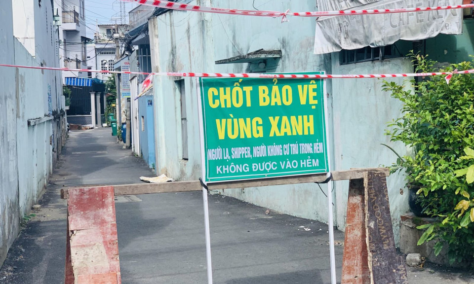 TP Hồ Chí Minh: Hộ gia đình &#8216;vùng xanh&#8217; được phát phiếu đi chợ 1 lần/tuần, ưu tiên tiêm vaccine