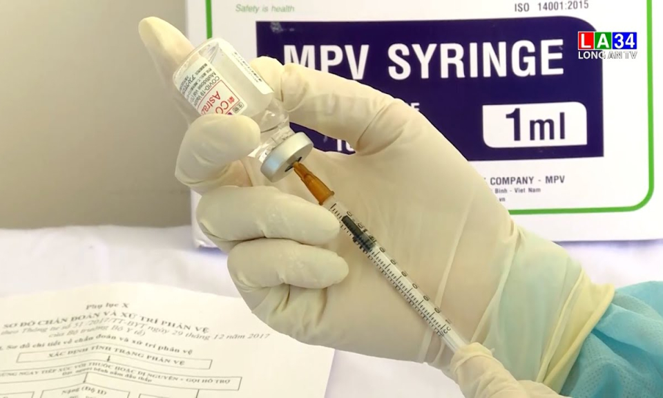 Ưu tiên tiêm vaccine cho &#8220;Đầu tàu kinh tế&#8221;
