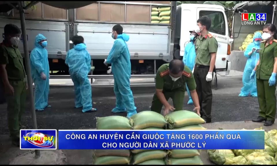 Công an huyện Cần Giuộc tặng 1.600 phần quà cho người dân xã Phước Lý