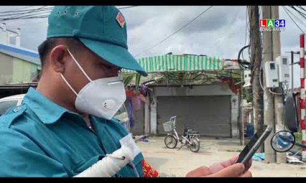 Hạn chế tiếp xúc khi sử dụng quét mã QR ra vào chốt kiểm soát