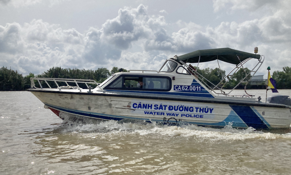 Kiểm soát dịch bệnh COVID-19 tại cửa ngỏ giao thông thủy nội địa