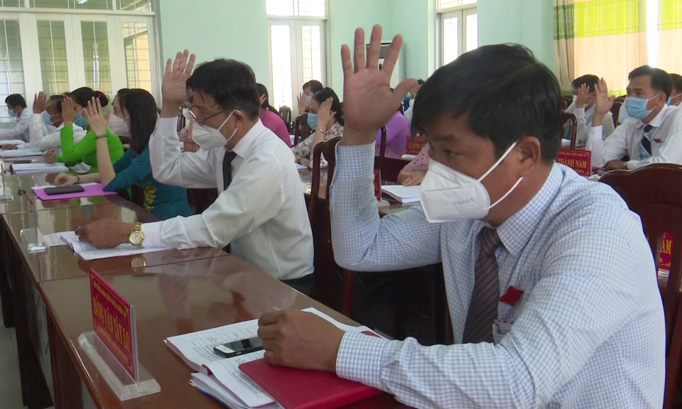 HĐND huyện Tân Trụ khóa XII nhiệm kỳ 2021-2026 tổ chức kỳ họp lần thứ 2