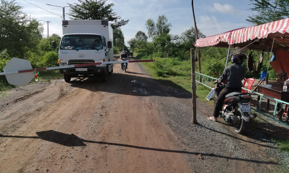 Tân Hưng: Không lơ là chống dịch, quyết tâm bảo vệ vùng xanh của tỉnh