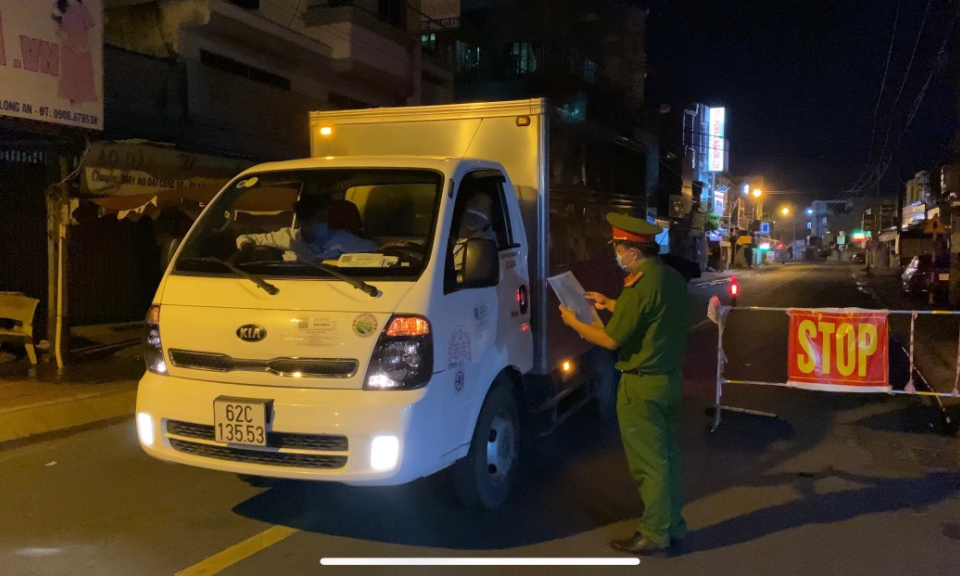 Long An xử phạt hơn 5.000 trường hợp vi phạm liên quan công tác phòng, chống dịch COVID-19