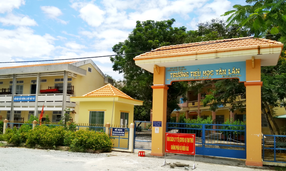 Cần Đước: Gỡ bỏ các khu cách ly tạm thời, chuẩn bị cho năm học mới