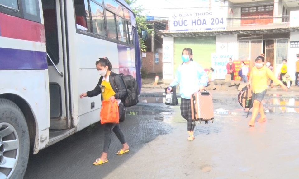 Đức Hòa: Khẩn trương giãn dân ra khỏi vùng có nguy cơ lây nhiễm COVID-19