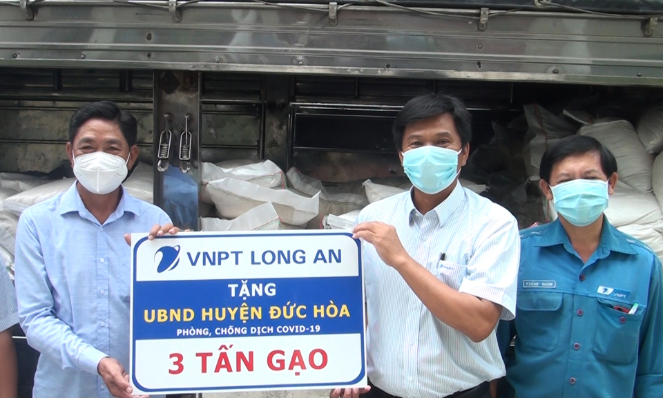 VNPT Long An ủng hộ 5 tấn gạo phòng chống dịch COVID-19