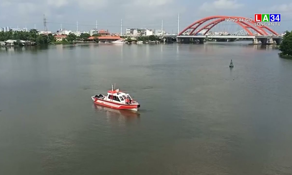 Để lại tài sản nhảy xuống sông Sài Gòn tự tử