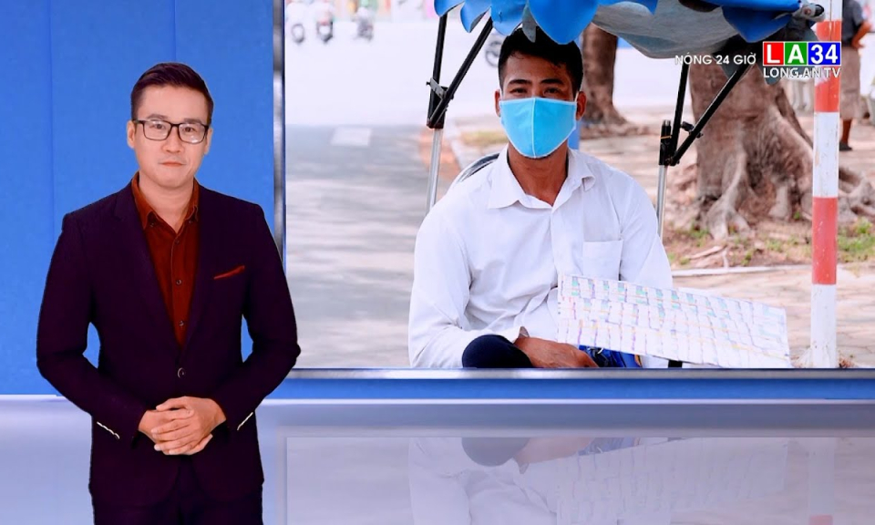 Người bán vé số tại các tỉnh miền Tây hồ hởi khi được kinh doanh trở lại