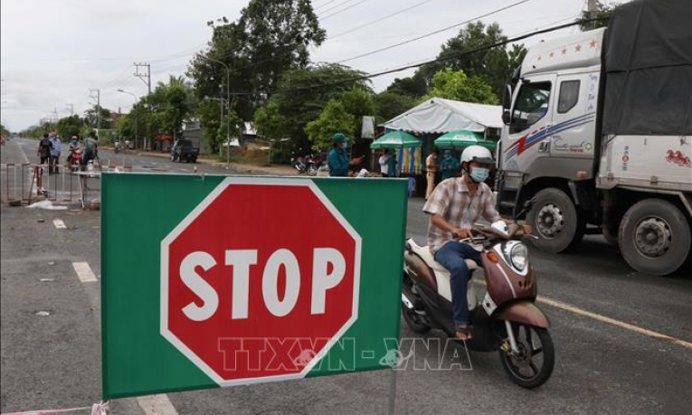 Hậu Giang khuyến nghị người dân không tự phát về quê bằng phương tiện cá nhân