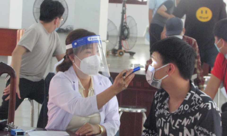 Bến Lức: 1.563 thanh niên tham gia khám sơ tuyển nghĩa vụ Quân sự năm 2022