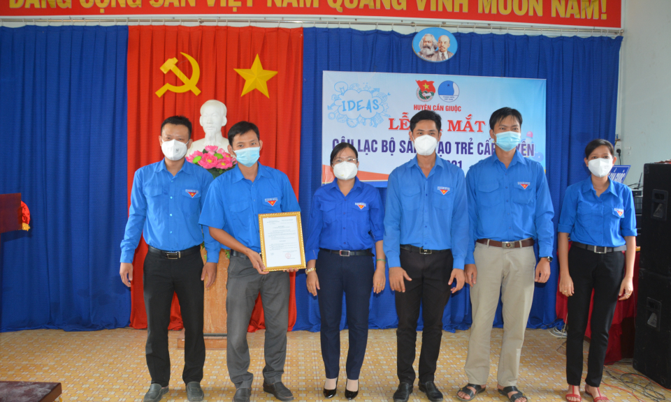 Cần Giuộc: Ra mắt CLB thanh niên sáng tạo trẻ