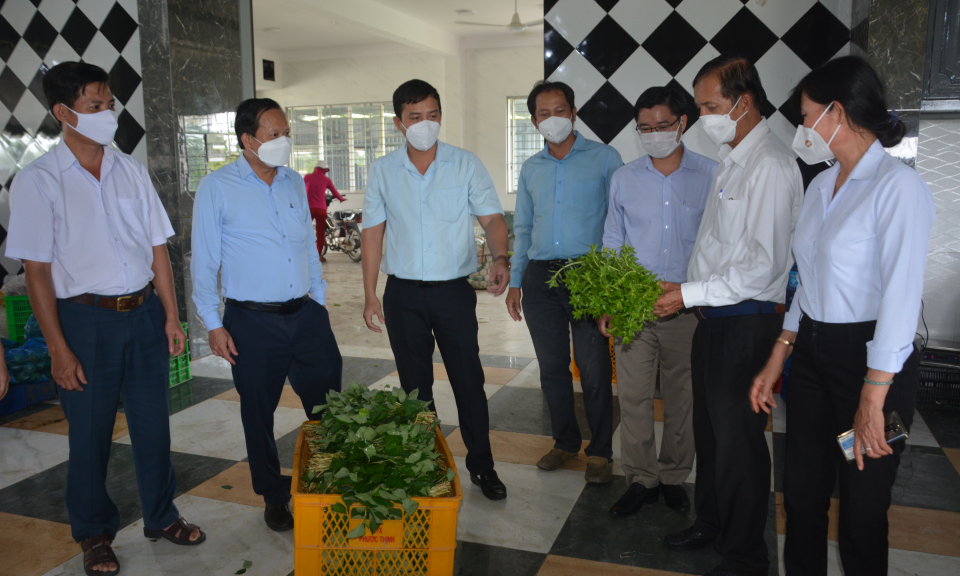 Giám sát chính sách hỗ trợ chuyển giao kết quả nghiên cứu khoa học và ứng dụng KHCN tại Cần Giuộc