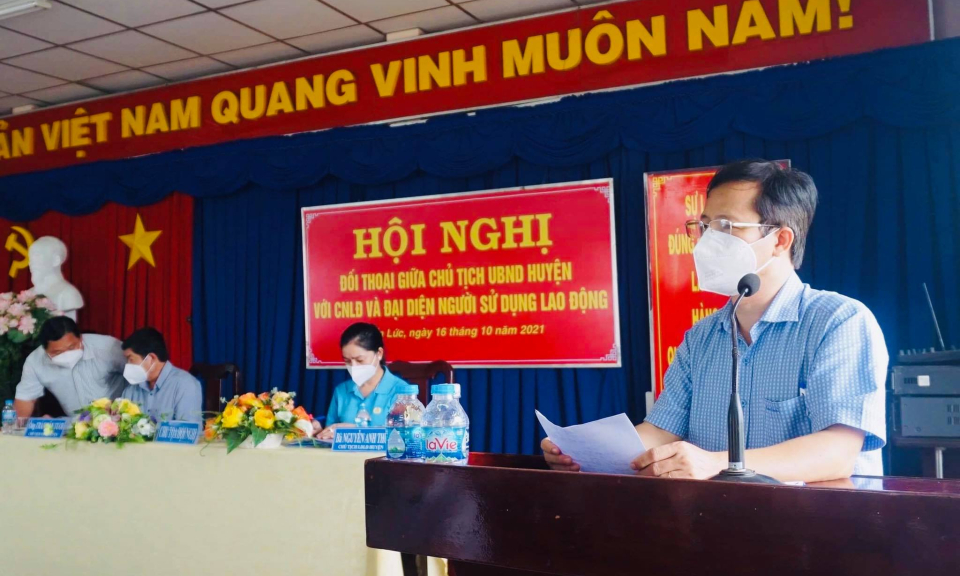 Bến Lức: Đối thọai với công nhân lao động và đại diện người sử dụng lao động