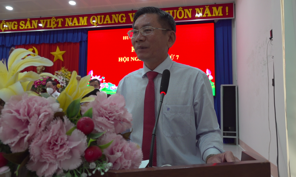 Huyện ủy Tân Hưng tổ chức hội nghị Ban chấp hành lần thứ 7