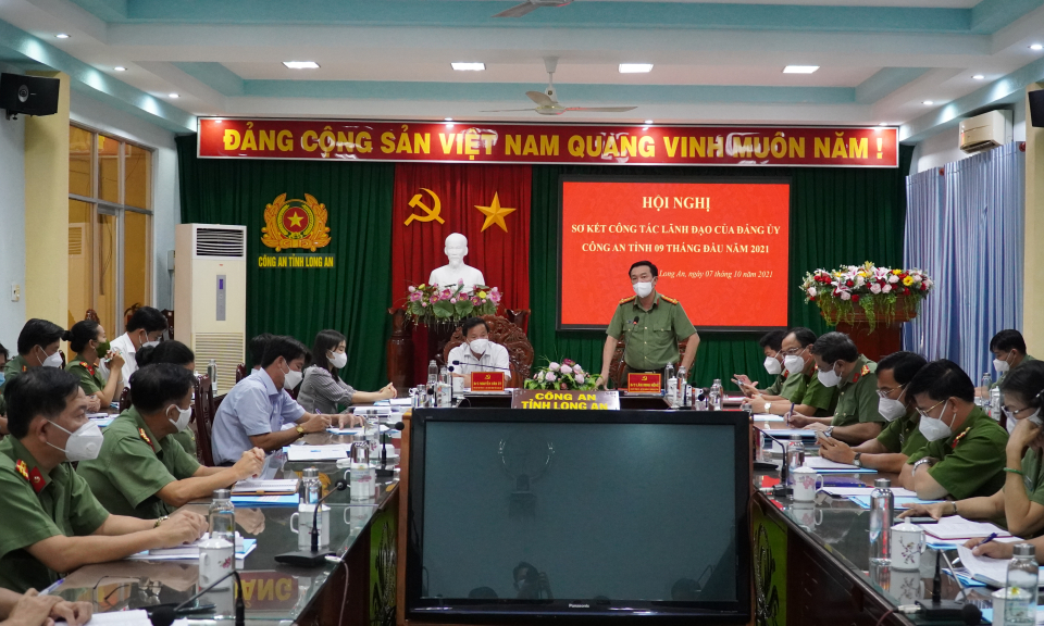 Công an Long An vừa bảo đảm an ninh trật tự, vừa tham gia phòng, chống dịch