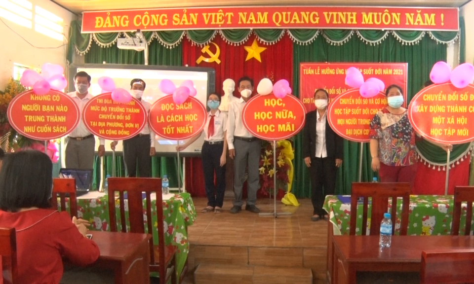 Đức Hòa: Lễ phát động Tuần lễ hưởng ứng học tập suốt đời năm 2021