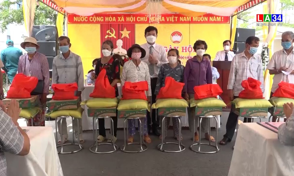 Bến Lức, Thủ Thừa: Tổ chức ngày hội đại đoàn kết toàn dân tộc