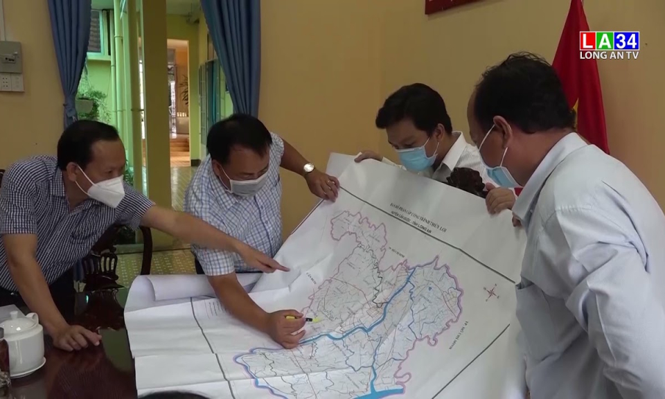 Cần Giuộc: Sở Nông nghiệp và Phát triển nông thôn tỉnh kiểm tra công tác ứng phó với hạn mặn