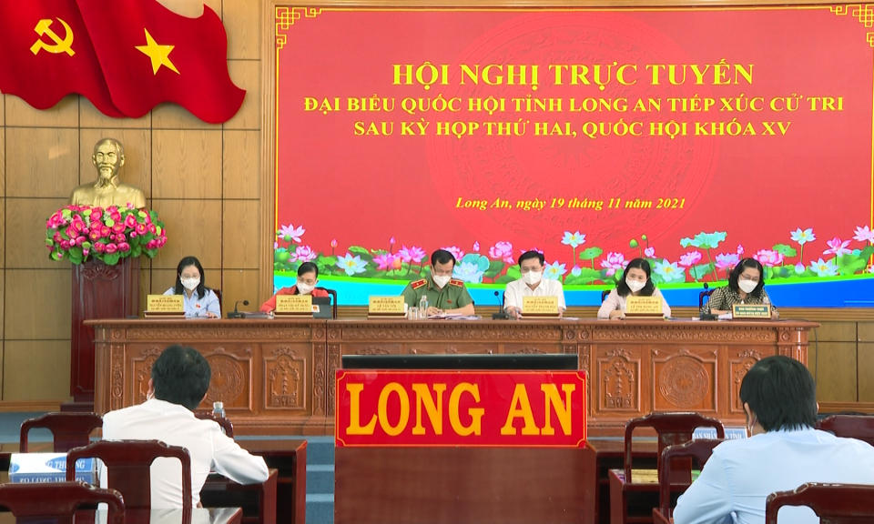 Đoàn Đại biểu Quốc hội tỉnh Long An tiếp xúc cử tri huyện Đức Hòa