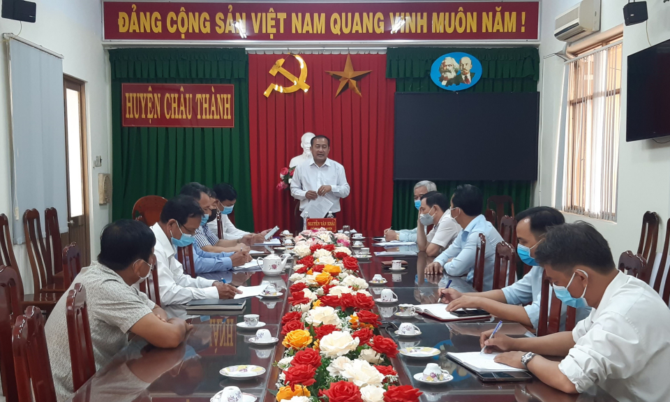Huyện Châu Thành: nâng cao chất lượng trái thanh long