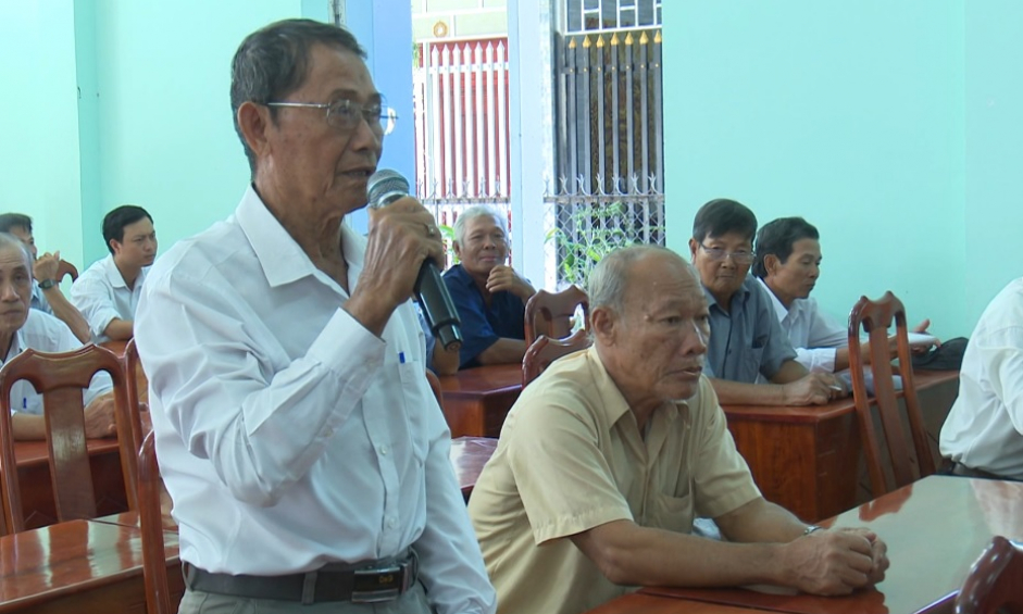 Đại biểu HĐND tỉnh tiếp xúc cử tri Thủ Thừa