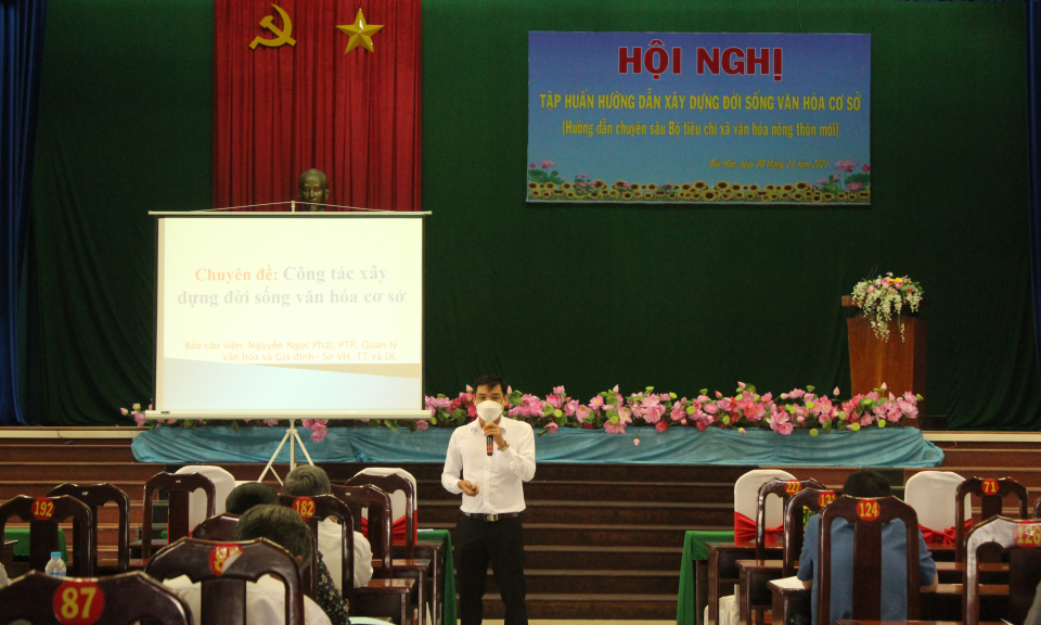 Tập huấn hướng dẫn xây dựng đời sống văn hóa cơ sở tại Đức Huệ