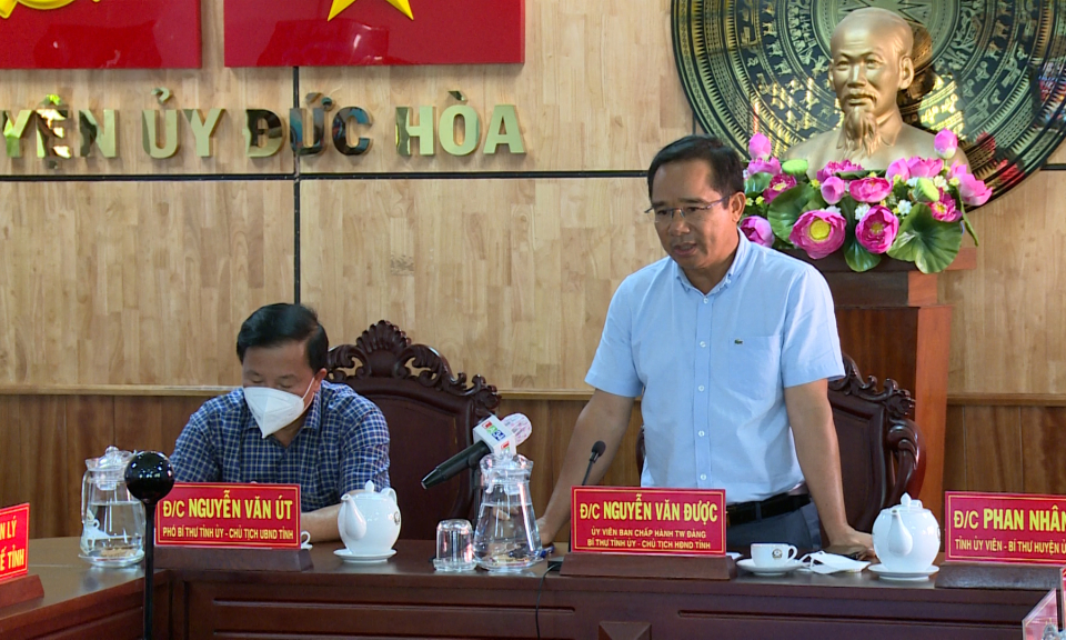 Bí thư Tỉnh ủy thăm, đối thoại với doanh nghiệp tại huyện Đức Hòa và Bến Lức