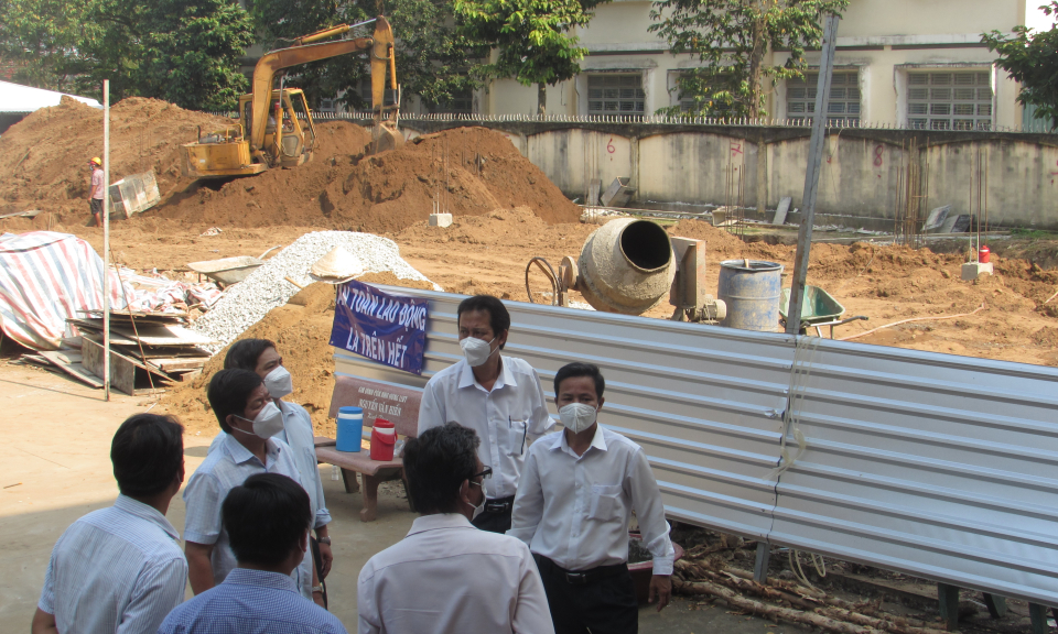 Bến Lức: Kiểm tra tiến độ thi công các công trình trường học