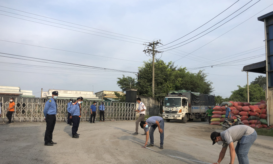 Thủ Thừa: Thu giữ tài sản Công ty TNHH Thịnh Phát