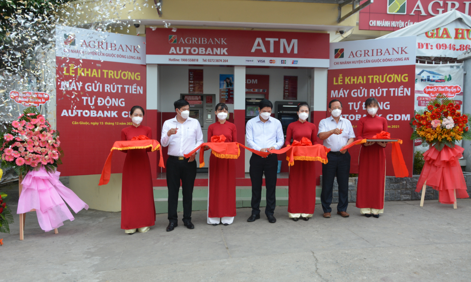 Cần Giuộc: Agribank khai trương máy gửi rút tiền tự động AutoBank CDM