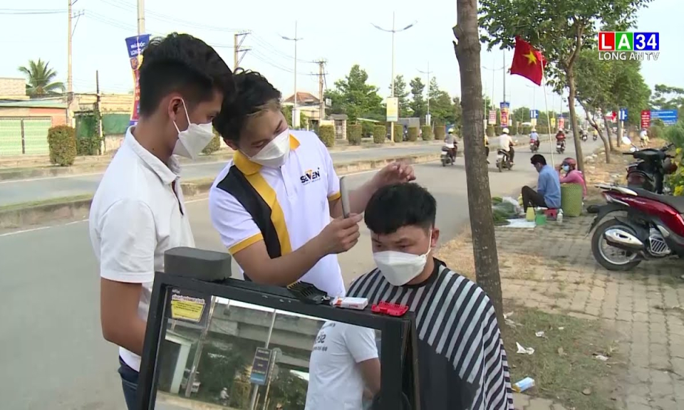 Những “chiếc kéo” tình nguyện