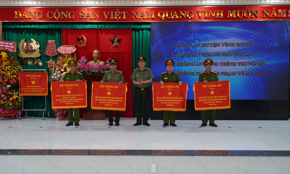 Công an tỉnh Long An tổng kết công tác năm 2021