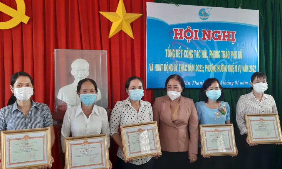 Tân Thạnh tổng kết công tác Hội và phong trào phụ nữ năm 2021