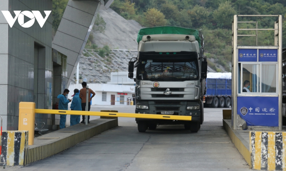 Thành lập Ban chỉ đạo giải quyết ùn tắc hàng hoá tại các cửa khẩu biên giới phía Bắc