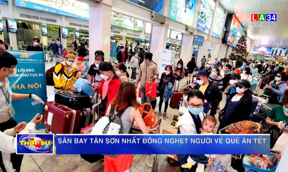 Sân bay Tân Sơn Nhất đông nghẹt người về quê ăn Tết